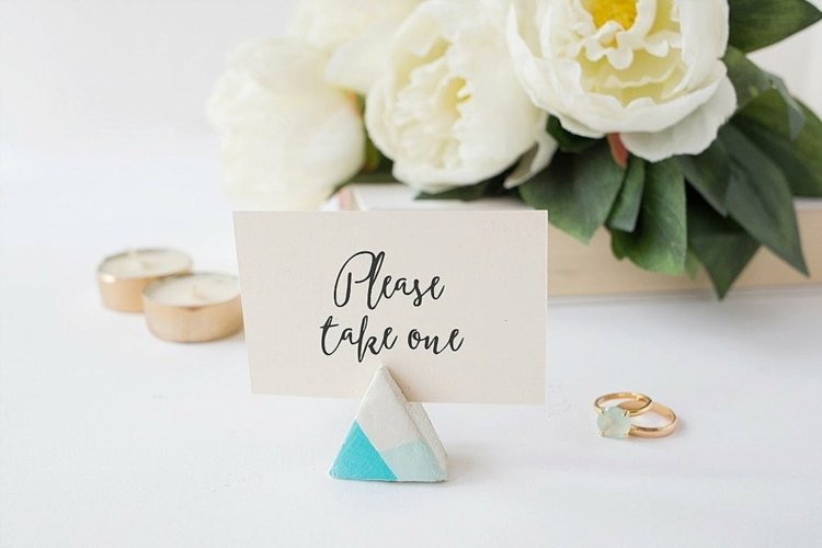 vyrobte si originálne karty na jedáleň na svadbu sami