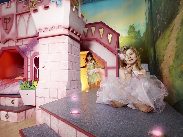 nápady-stena-dizajn-farba-stena-maľba-dievča-princezná-hrať hrad-zuberwald