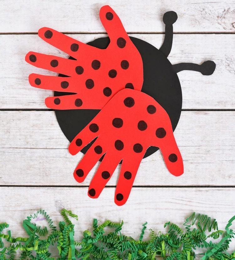 Výroba hmyzu na jar - nápad pre kreatívnu lienku