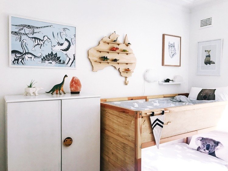 ikea kura posteľ prerobiť loft posteľ drevo prírodný vzhľad