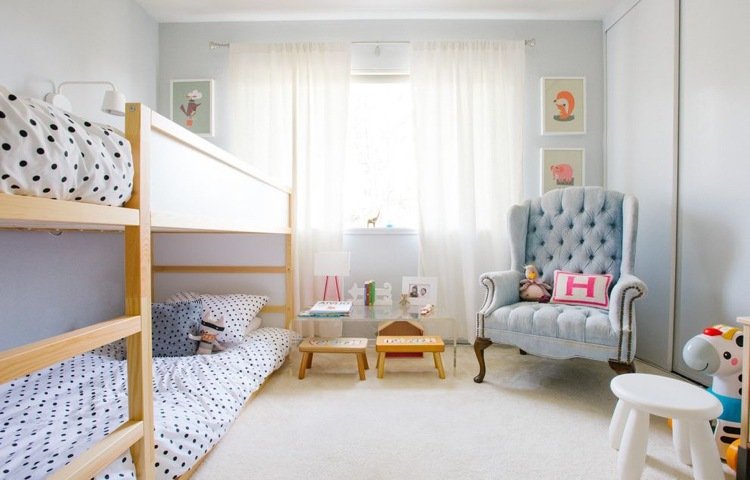 ikea kura posteľ prerobiť podkrovná posteľ svetlý vzhľad dreva