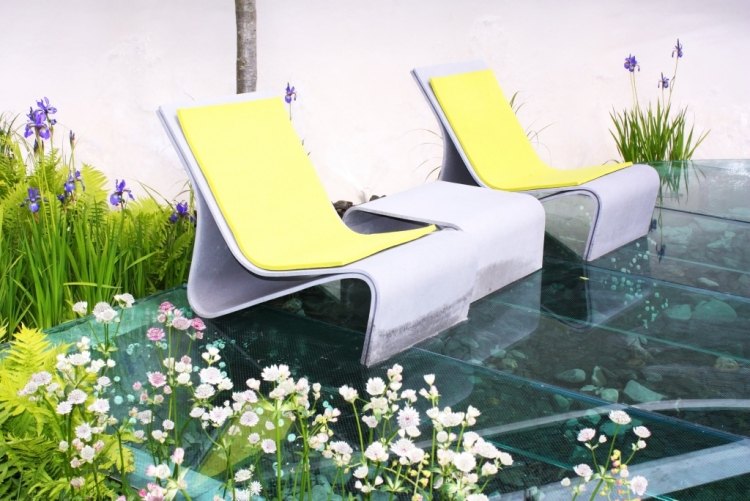 Rozdelenie záhrada-zimné škody-kvety-cestná soľ-vedľa záhradného chodníka