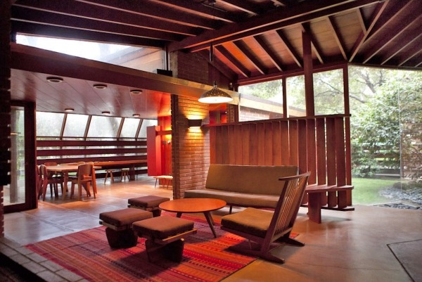 moderné domy hollywoodske filmy Jeden muž