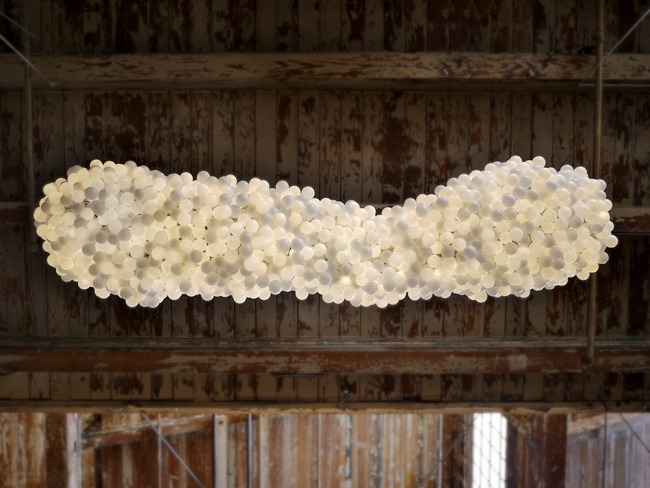 Ozdobný prvok v dizajne cloudových nohavíc Cloud Greypants Amsterdam