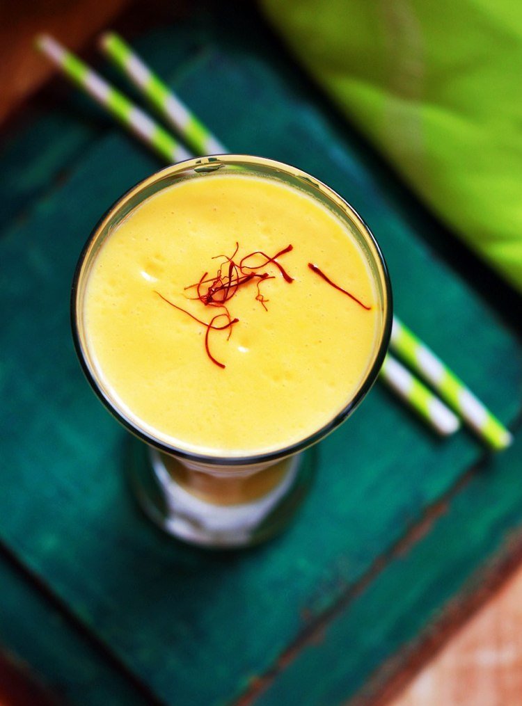 Indické recepty-jedlo-nápoj-mango-lassi-