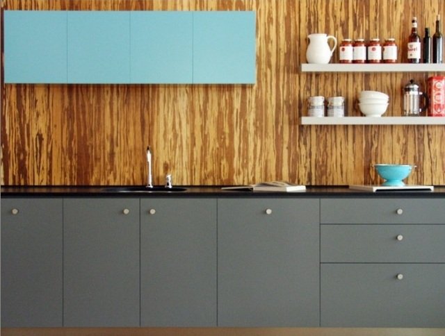 dizajn-kuchynské skrinky-priniesť-efekt-drevená stena