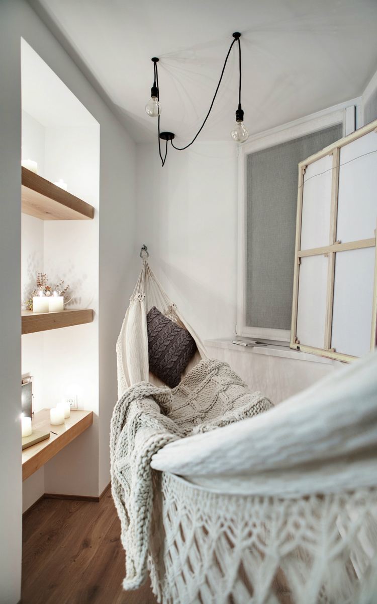 Zútulnite si kúty v byte hojdacia sieť-opraviť-izbová-biela-ošarpaná-šik-dostane pletené