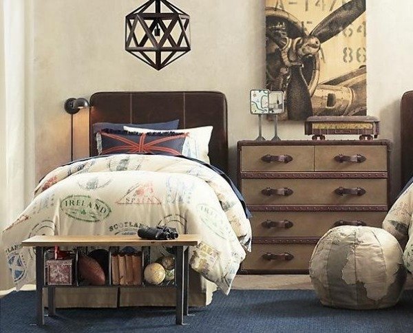 Priemyselný vzhľad cestovného kovového kufra s tematikou detskej izby