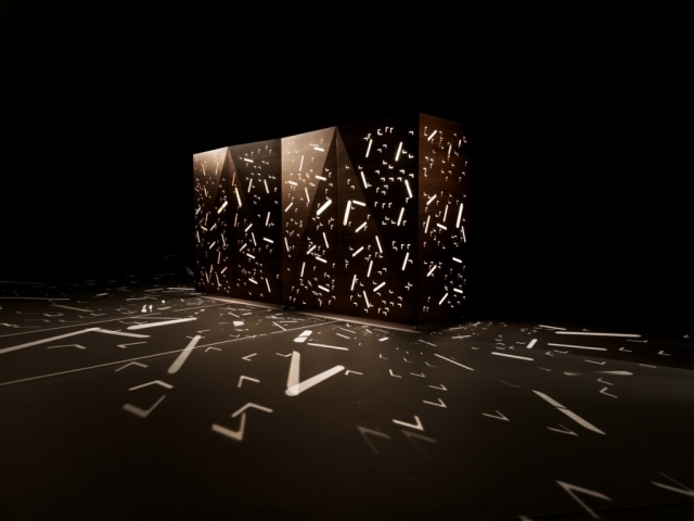 Dizajnové komody osvetlenie príborníka