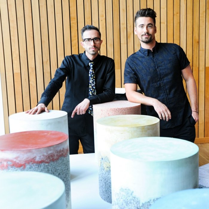 Barové stoličky soľ ružovo modrá moderné farby Slabo ružovo modrá zmes moderných farieb