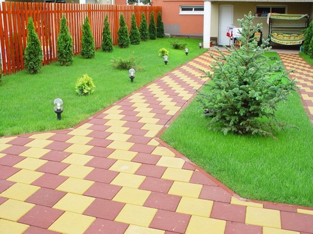 Tieto dlaždice sú lacnejším riešením shach-mozaika-dlaždice-betónová podlaha