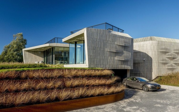 Inteligentné bývanie moderná-energeticky úsporná-pristávacia-svahová garáž