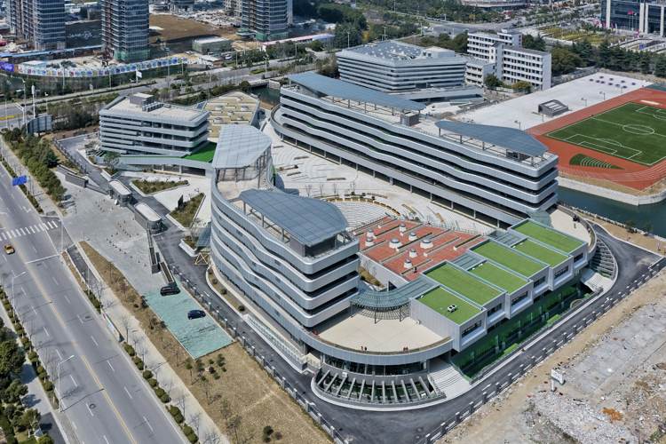 interaktívne-učenie-moderná-škola-architektúra-čína-inovatívne