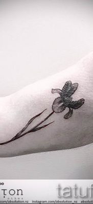 foto-primer-tatu-iris-dlya-stati-pro-znachenie-tatuirovki-s-irisom-039-tatufoto-ru