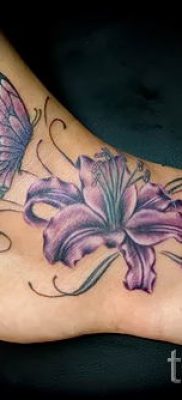 Írisz -tetoválás fényképes példája egy írisz -tetoválás jelentését bemutató cikkhez 37