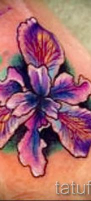 Írisz -tetoválás fényképes példája egy íriszes tetoválás jelentését bemutató cikkhez 28