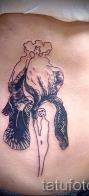 Írisz -tetoválás fényképes példája egy íriszes tetoválás jelentését bemutató cikkhez 25