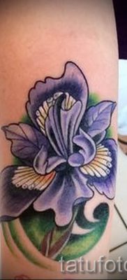 Írisz -tetoválás fényképes példája egy íriszes tetoválás jelentését bemutató cikkhez 12