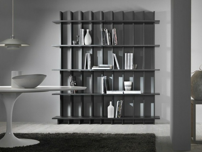 Drevené police-Babele-by-Fabio-Bortolani