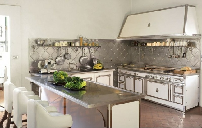 biela kuchynská jedálenská časť z nehrdzavejúcej ocele Jedálenský kút barový pult z nehrdzavejúcej ocele