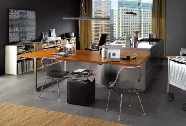 Teaková lamelárna kancelárska kuchynská súprava z nerezovej ocele Čelná lamelová kancelárska kuchynská súprava z čelnej strany z nehrdzavejúcej ocele viditeľná strana