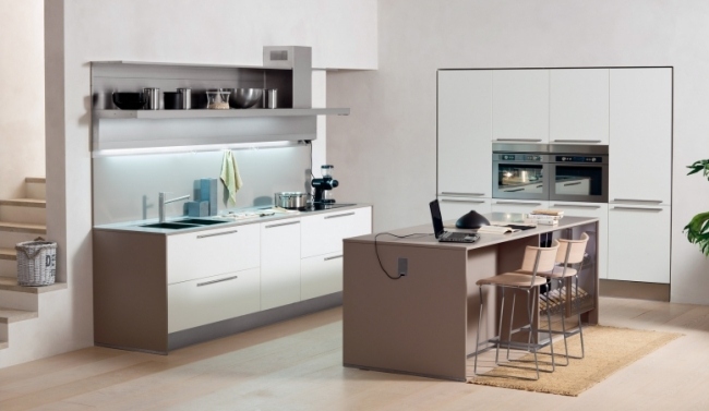 Ľahký policový dizajn kuchynskej nerezovej ocele Laevia Ľahké poličky do kuchyne Laevia z nerezovej ocele