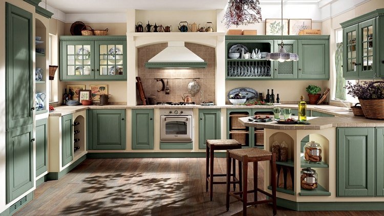 Kuchyňa v vidieckom štýle v tvare U s kachľovým povrchom Vidiecke kuchyne, zelené fronty, pastelové farby, očarujúce