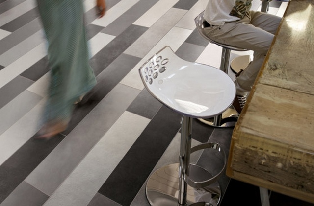 Dlaždice dekorujú steny-Casamood, taliansky materiál Dláždená stena v obývacej izbe-Casamood Italian