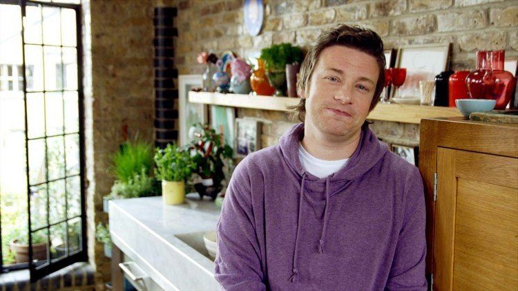 jamie-oliver-30-minútové recepty-rýchle varenie-každodenní-hostia-rodina