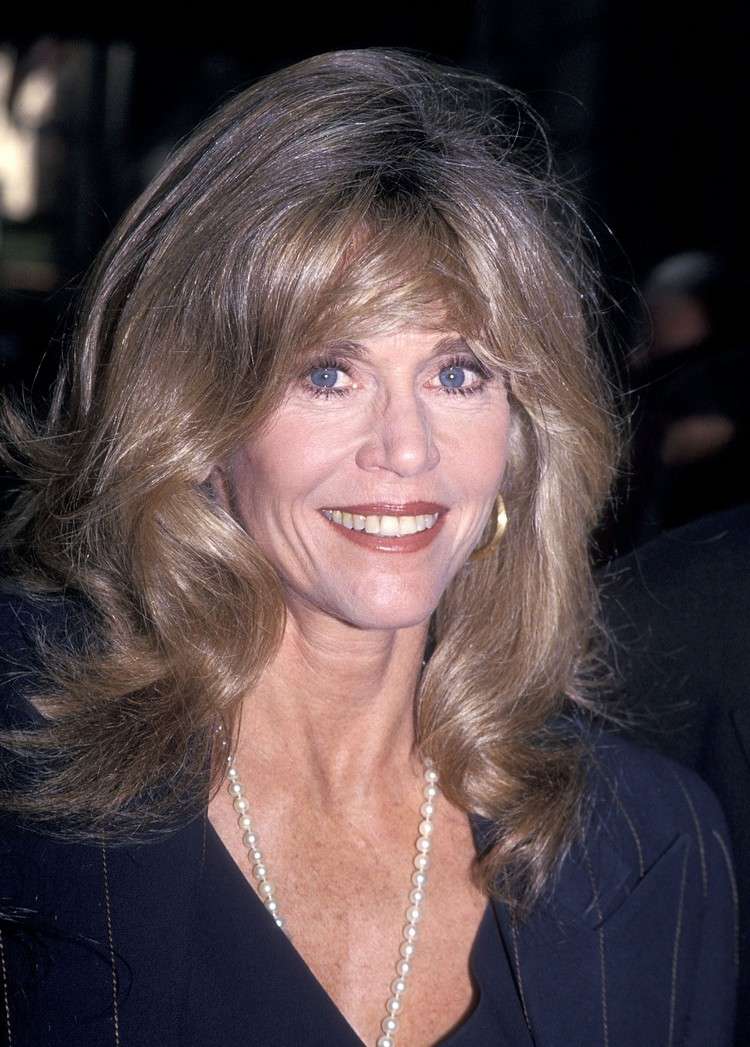 Účesy Jane Fonda Účesy v 70. rokoch 19. storočia