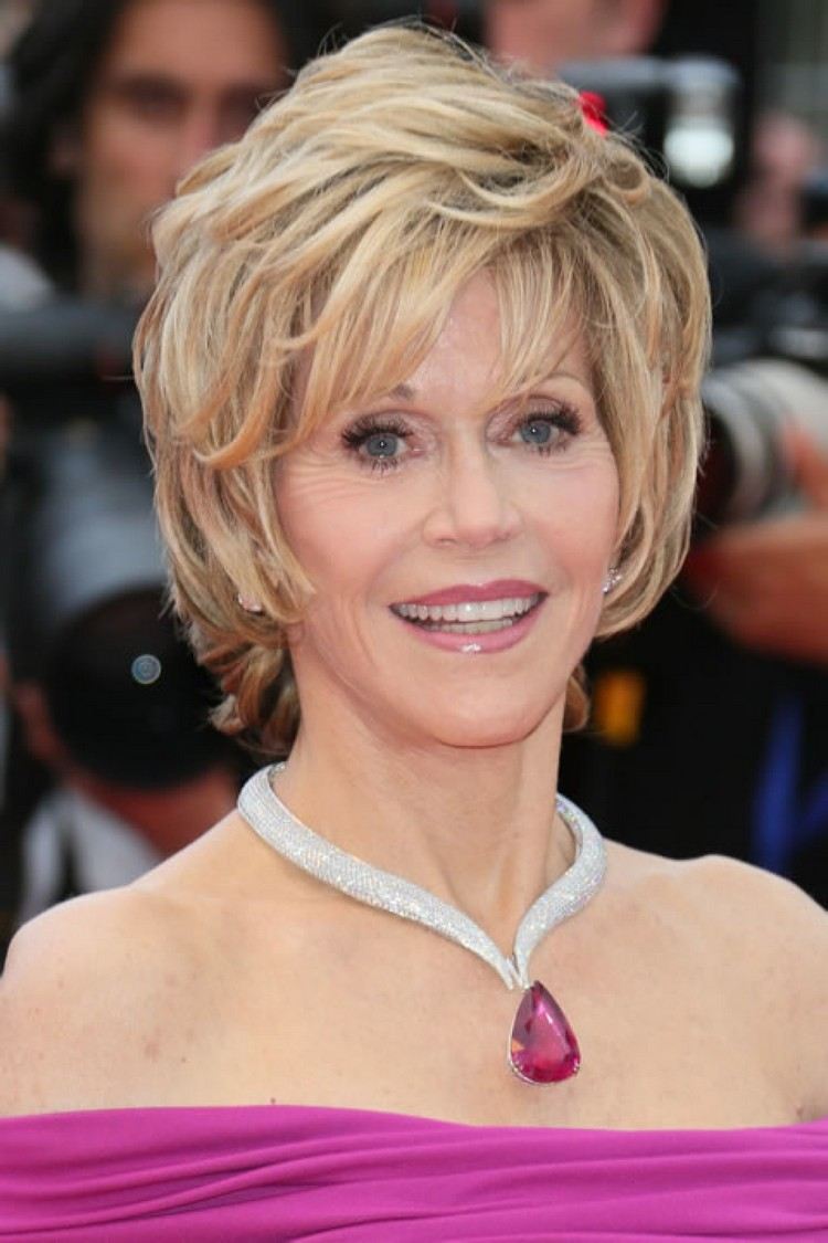 Celebrity s obrázkami krátkych vlasov Účesy Jane Fonda 2013