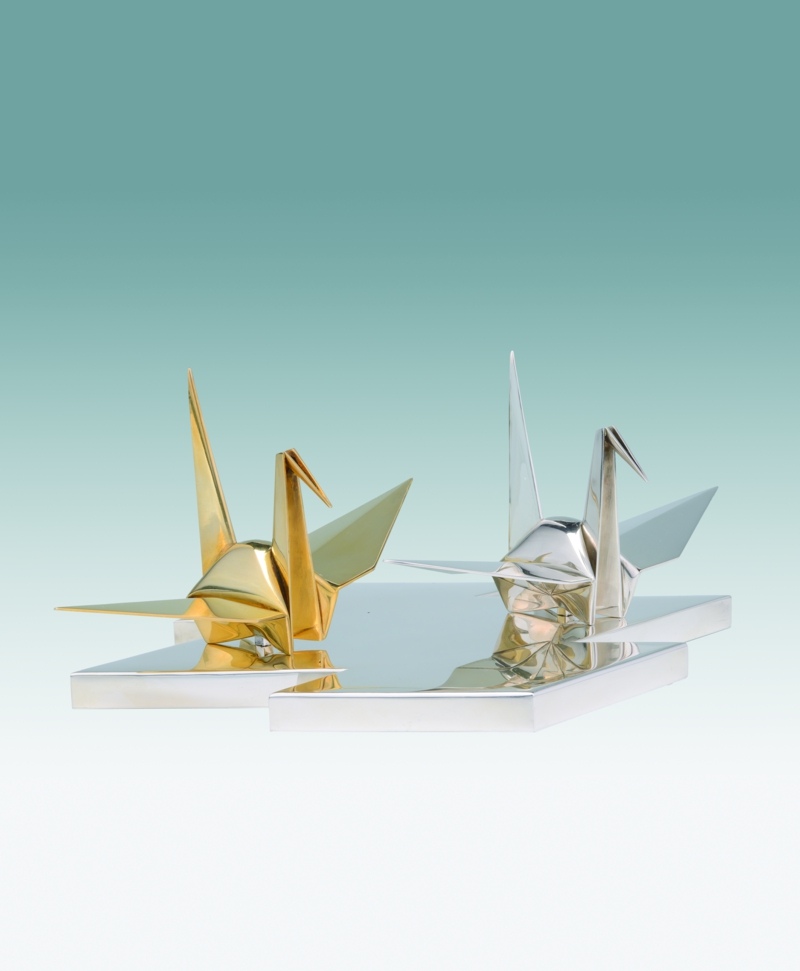 japonská dekorácia žeriav figúrka zlatá elegantná moderná