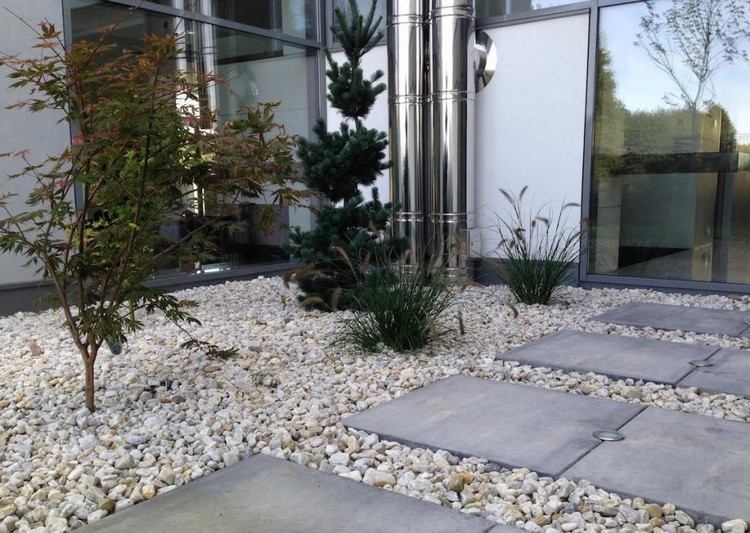 japonské-javorové-štrkové lôžko-okrasné-trávne-betónové-nášľapné-podlahové-svetlá