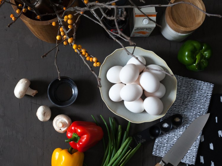 recept tamagoyaki japonská omeleta základné suroviny vajíčka mirin sójová omáčka zelenina