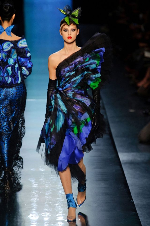 šaty módne imitujúce motýle letná kolekcia 2014-gaultier