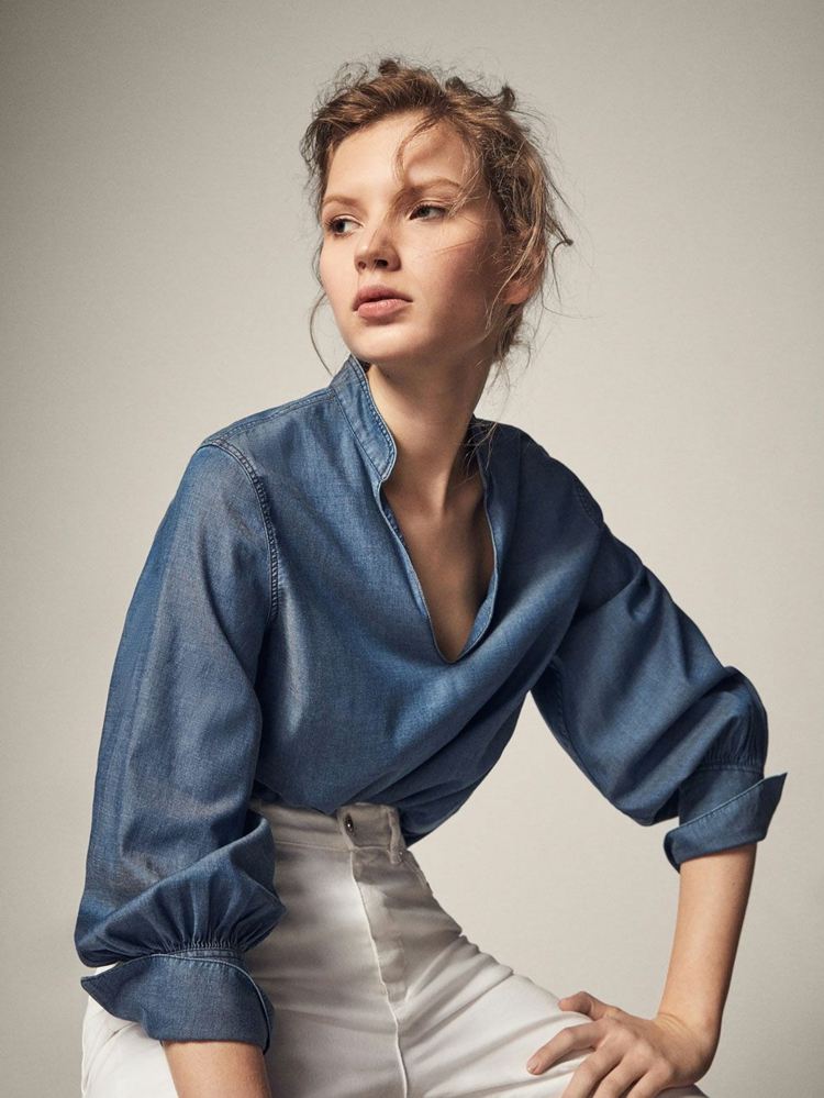 Džínsová košeľa kombinuje dámske nohavice Dámske oblečenie Massimo Duti