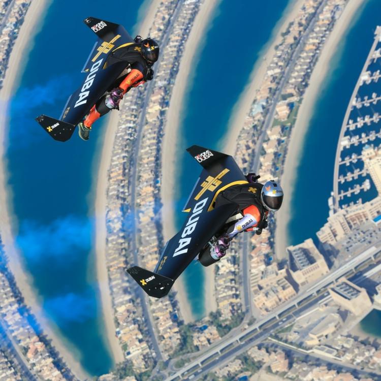 jetpack cez dubajský ružový let extrémny šport