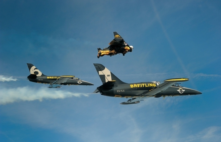 dubai jetpack lietadlo armáda rýchlosť extrémne športy