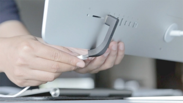 Rozšírenie je možné ľahko pripojiť k počítaču how-is-usb-imac-extension-used