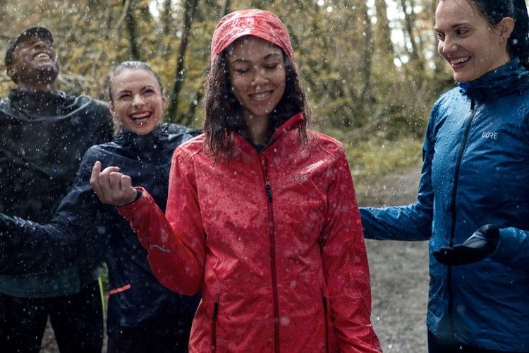 choď si behať do dažďa