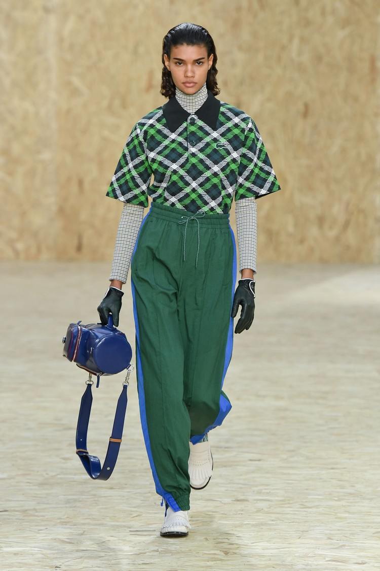 Teplákové oblečenie pre ženy, módne trendy na jar 2021