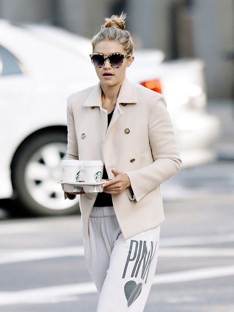 Tepláky kombinujú dámske outfity Gigi Hadid