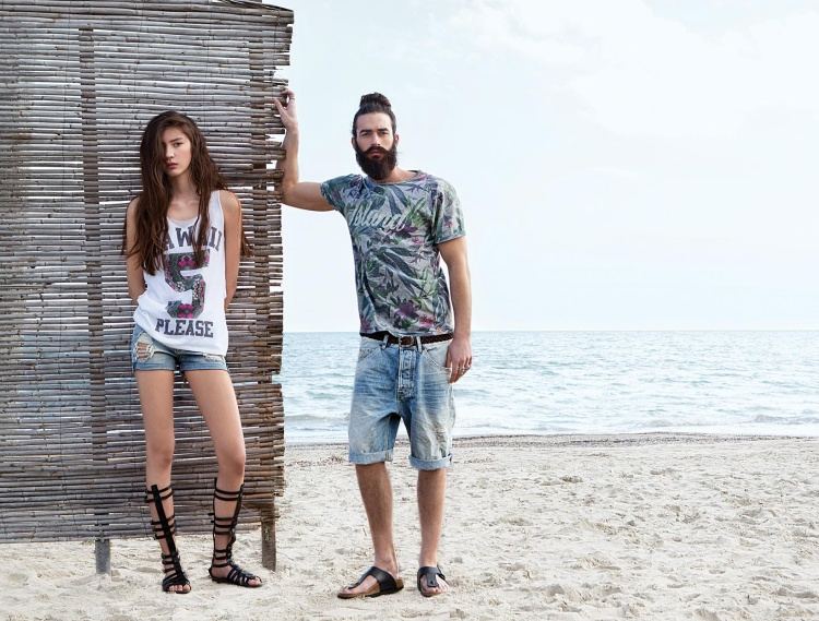 Krátke rifle a top s písaním Chlapčenské módne krátke rifle sandále Top