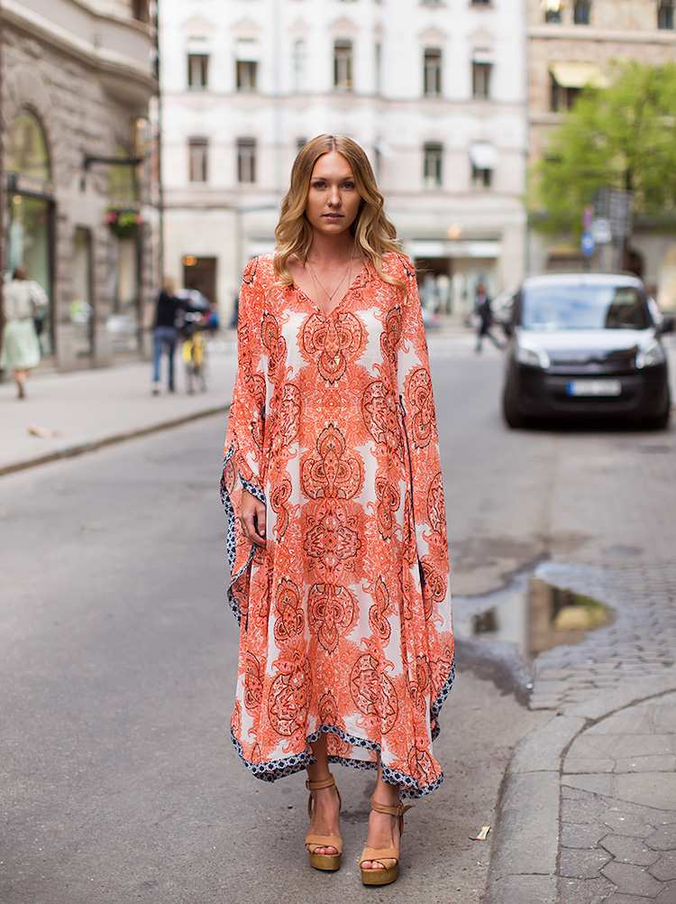 Etnické motívy v odeve pouličného štýlu - kaftan kaftan-fashion-outfity-street-style-ornaments-maroko