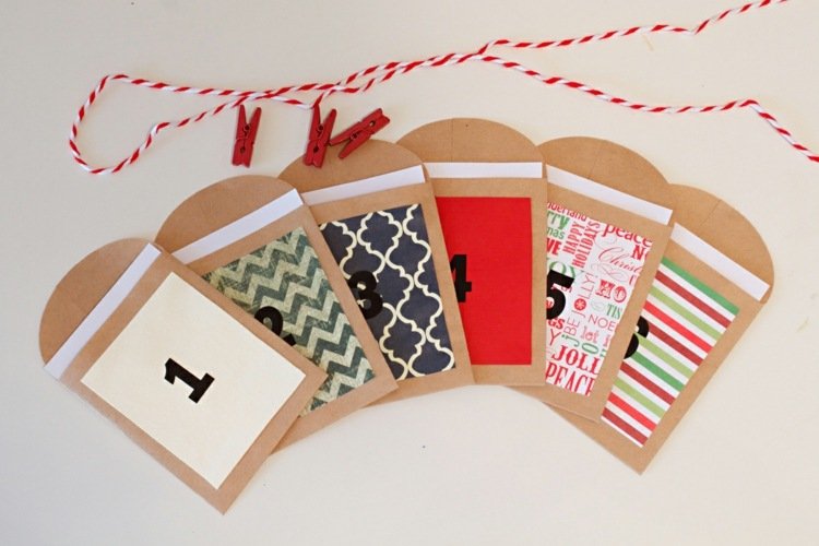 Poukážky na víkendové obálky si pohrávajú s poznámkami