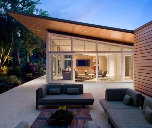 Vonkajší záhradný relaxačný nábytok, kožený konferenčný stolík