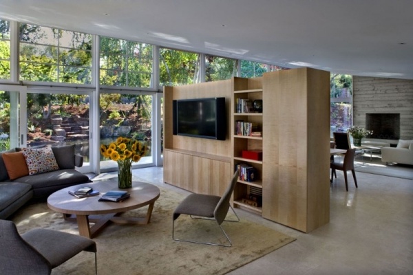 Interiérové ​​zariadenie interiéru v štýle podkrovia-Kalifornia