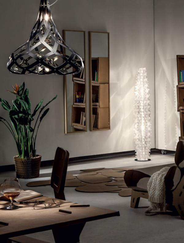 Kovový lampový zrkadlový kartónový nábytok