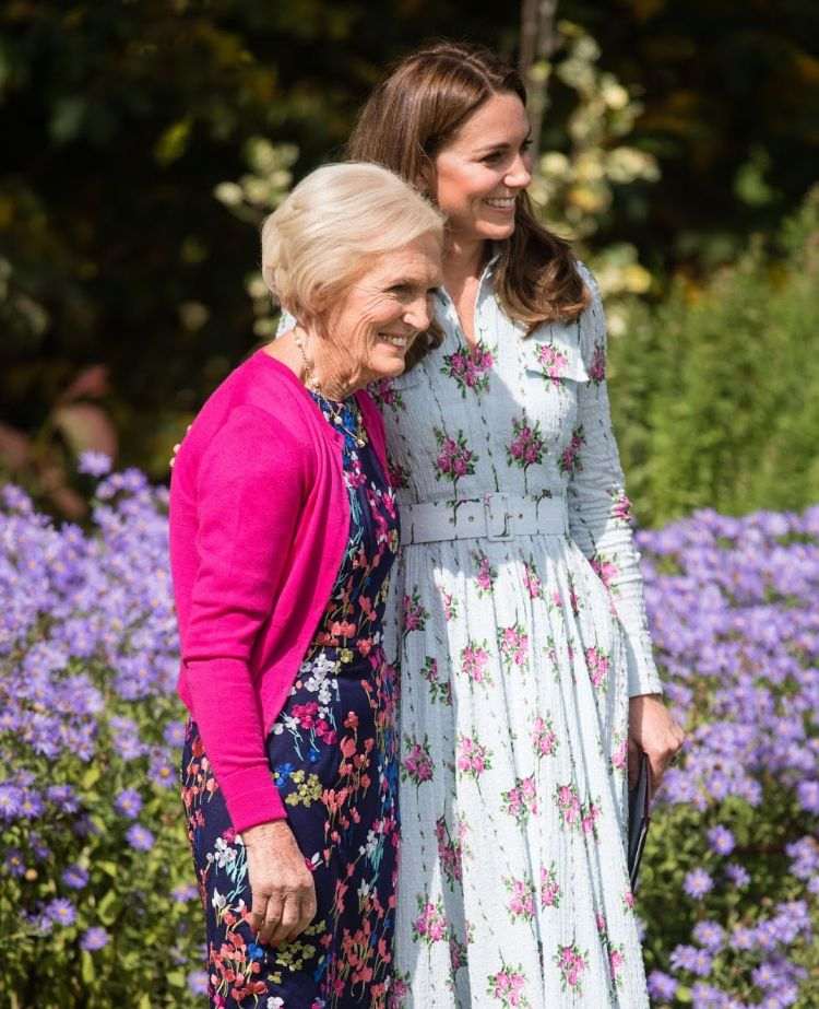 kuchárka vojvodkyne z Cambridge a Mary Berry v záhrade