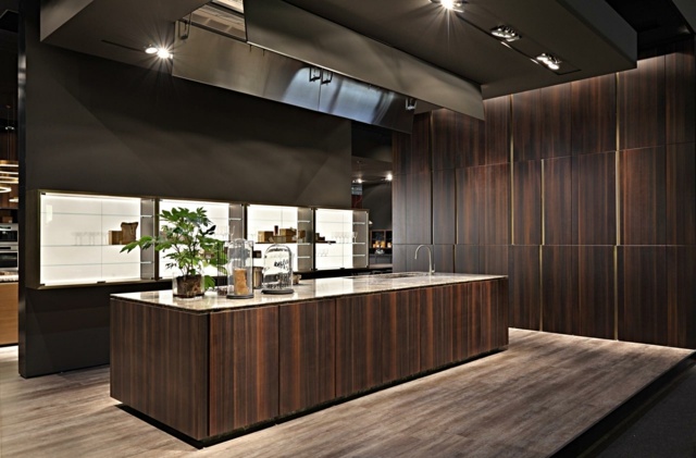 Drevené kuchynské sklo LED osvetlenie vstavané talianskym výrobcom Sklenené LED osvetlenie vstavané talianskym výrobcom Rossana